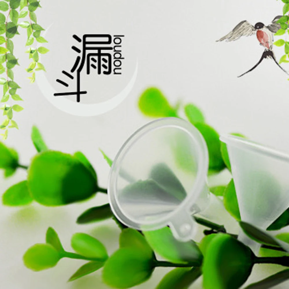 

Hot 2 PCS Small Plastic For Perfume Diffuser Bottle Mini Liquid Funnels Multifonctionnel Cooking Tools 70