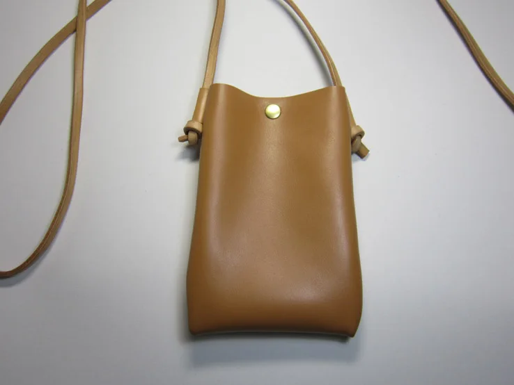 

2017 Handmade Genuine Leather Bag Change Mobile Phone Single Female Minimalist Retro Personality Small Shoulder Wallet Purse