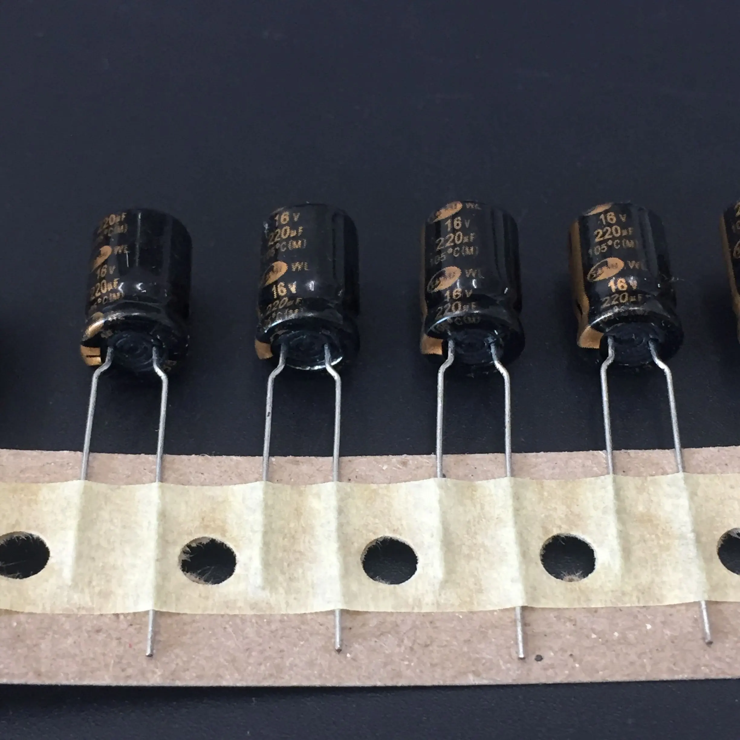 10pcs 390uf 35v Electrolytic Capacitor 35v390uf Panasonic FR Low ESR Japan