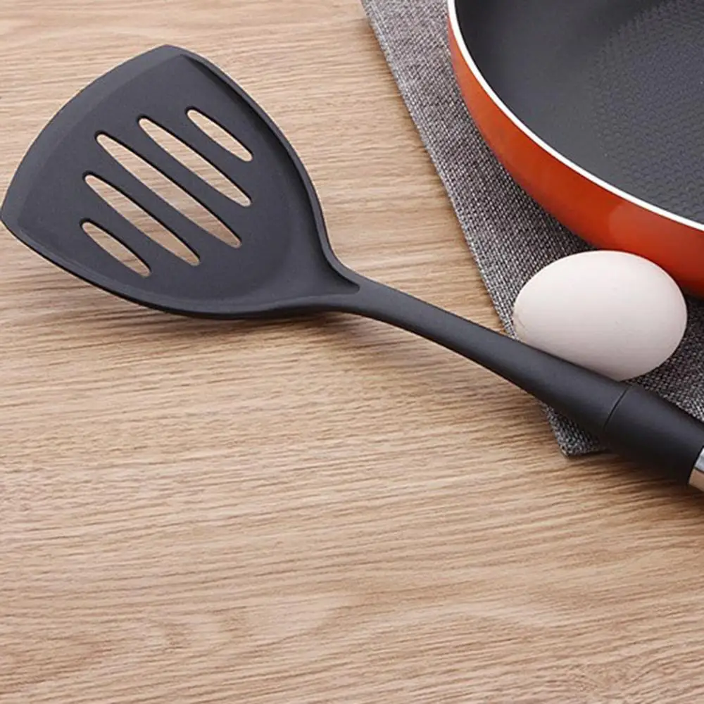 

Spatula Oil Brush Heat-Resistant Long Colander Spoon Non-Stick Frying Pan Shovel Wooden Handle Pasta Spoon Cooking Tool @15