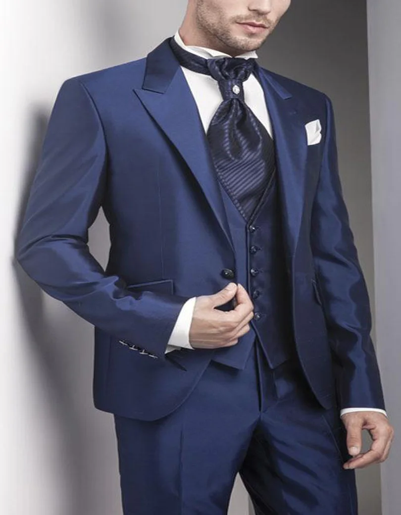 2019 Morning Suits Peak Lapels Groom Tuxedos Dark Blue Groomsmen Men