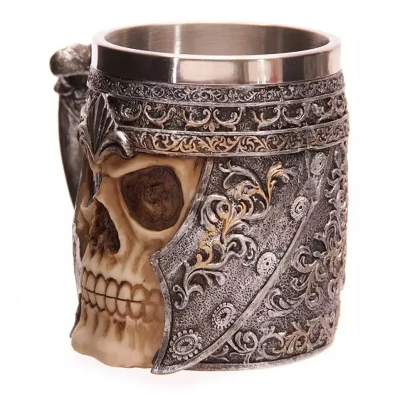 Hot selling Striking Skull Warrior Tankard Viking Skull Beer Mug Gothic Helmet Drinkware Vessel Free Shipping