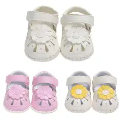2018 летние новорожденных для маленьких девочек Босоножки Prewalker сандалии Повседневное из мягкой искусственной кожи цветок Стикеры малыша
