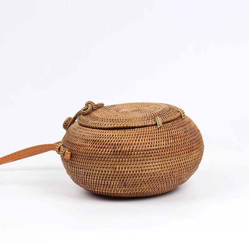 ARPIMALA, БАЛИЙСКАЯ круглая плетеная Сумка из ротанга, известные бренды, дизайнерские пляжные сумки для женщин, модная соломенная летняя сумка, праздничные сумочки