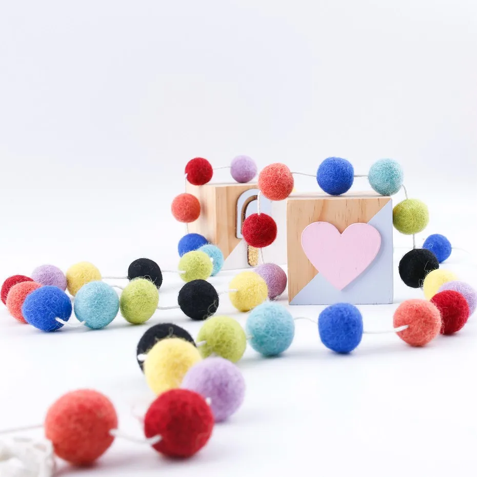 Nepal Wool Ball Garland. Party Decor 80pc/lot Felt Balls. Wedding