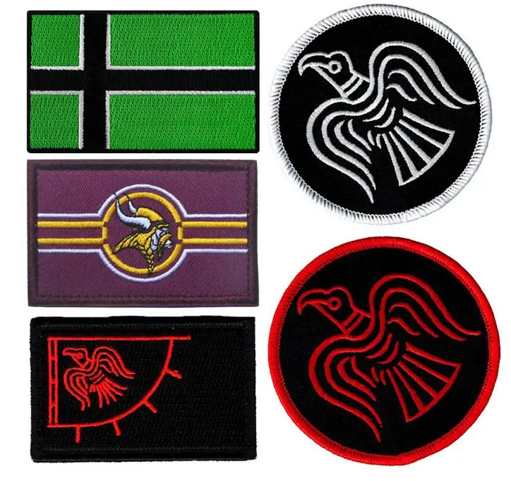 

Vinnland Viking flag patch Odinic Norse Odins Raven flag patches hook Tactical badges Military army embroidered for backpack