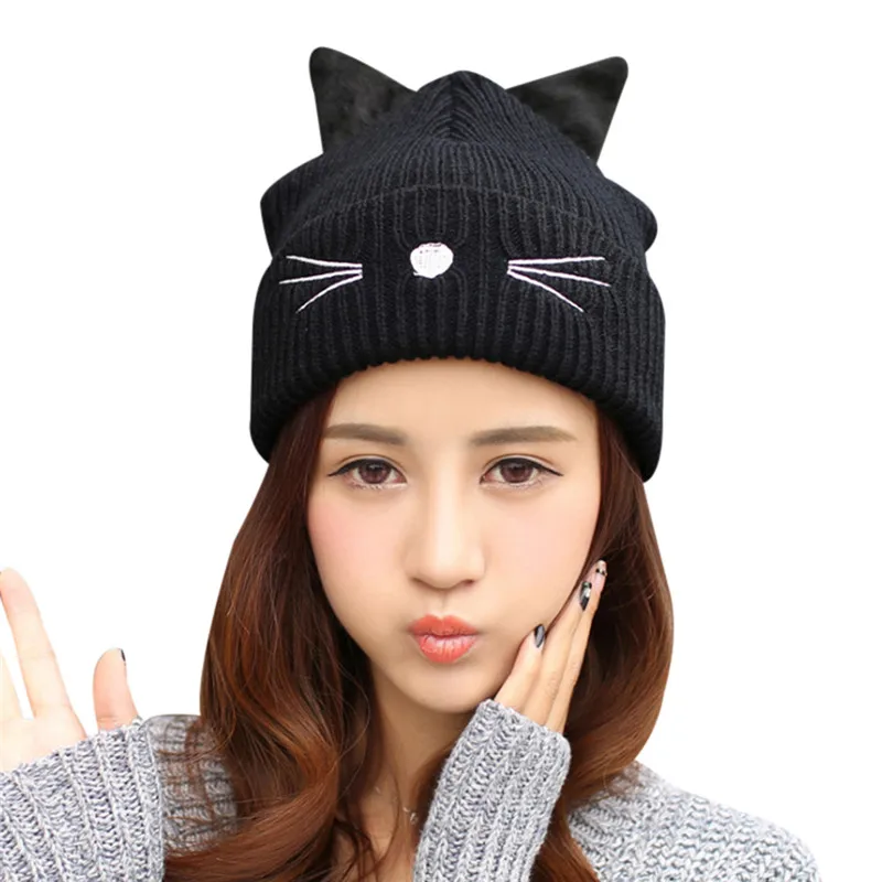 Шапка с ушками зимняя. Шапка с ушками. Милые шапки. Милые шапки. Шапка с кроличьими ушками.