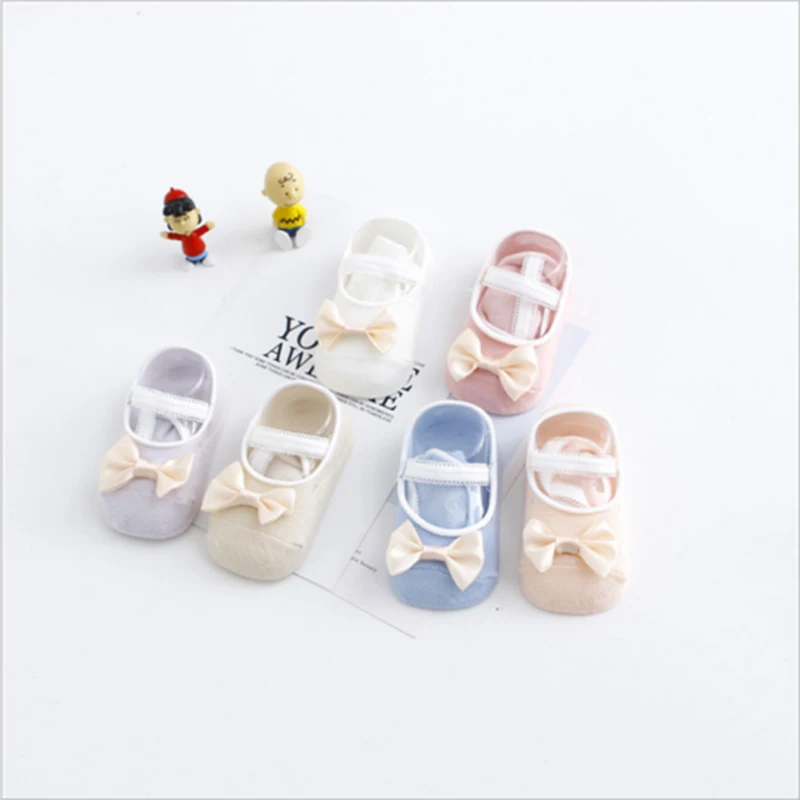 

Baby Cute Anti-slip Foot Socks 2Pairs/Set Random Color