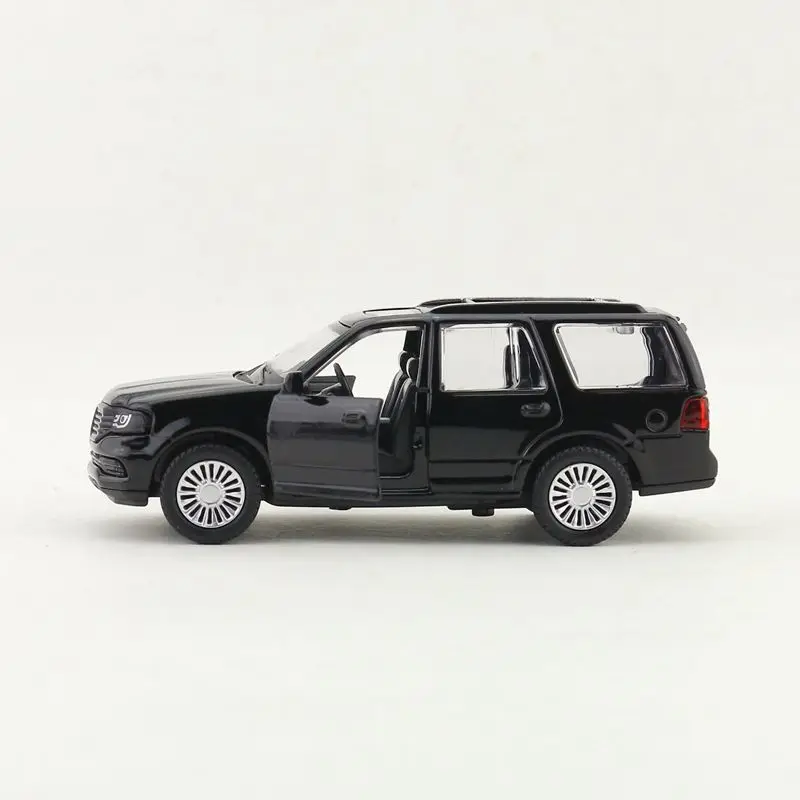 1:46 Масштаб/литая Игрушечная модель/Ford Lincoln Navigator SUV/супер спортивная машина/образовательная Коллекция/Вытяжка/подарок для детей