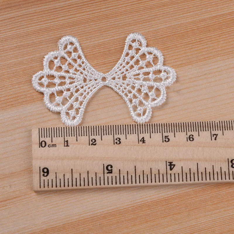 3pc/lot Water-soluble embroidery lace bowknot patches for clothing cute white appliques parche DIY handmade clothes accessories 3pc/lot Water-soluble embroidery lace bowknot patches for clothing cute white appliques parche DIY handmade clothes accessories