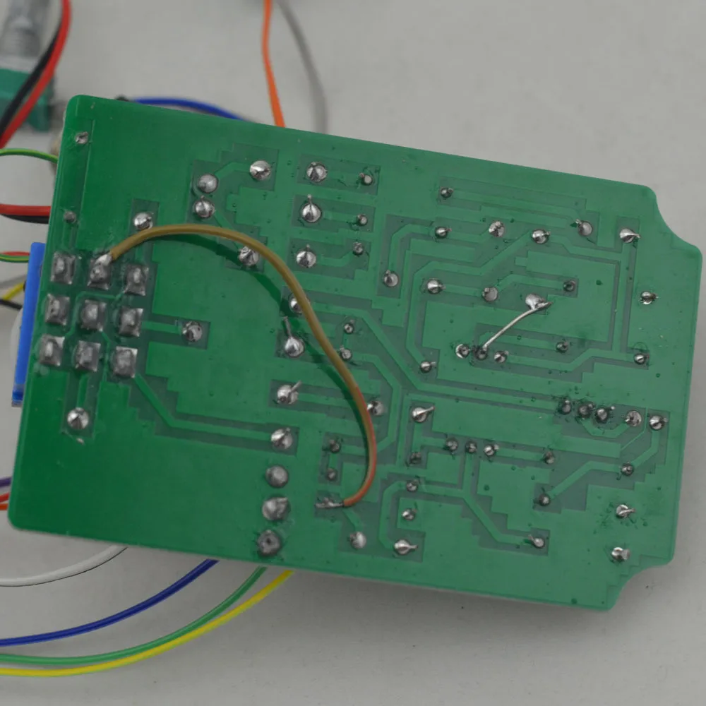 Guitarra Pedal Tremolo barata diy efectos guitarra eléctrica efecto pedales guitarra con carcasa de aluminio 1590B envío gratis