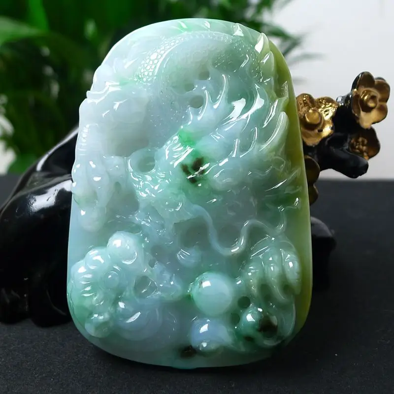 

Myanmar natural A goods jade ice species features double color dragon rattan pendant Hand carved With certificate