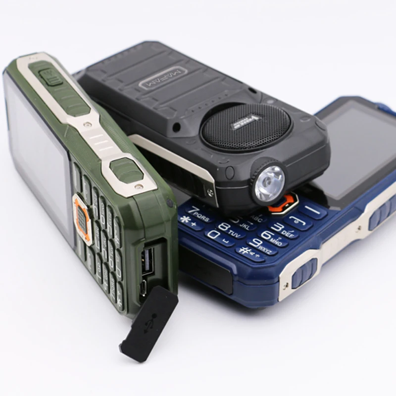 M3 Big Display Three 3 SIM Card 3 Standby Big Voice Fast Dialing Mobile Phone Tachograph FM Power Bank Cellphone P181