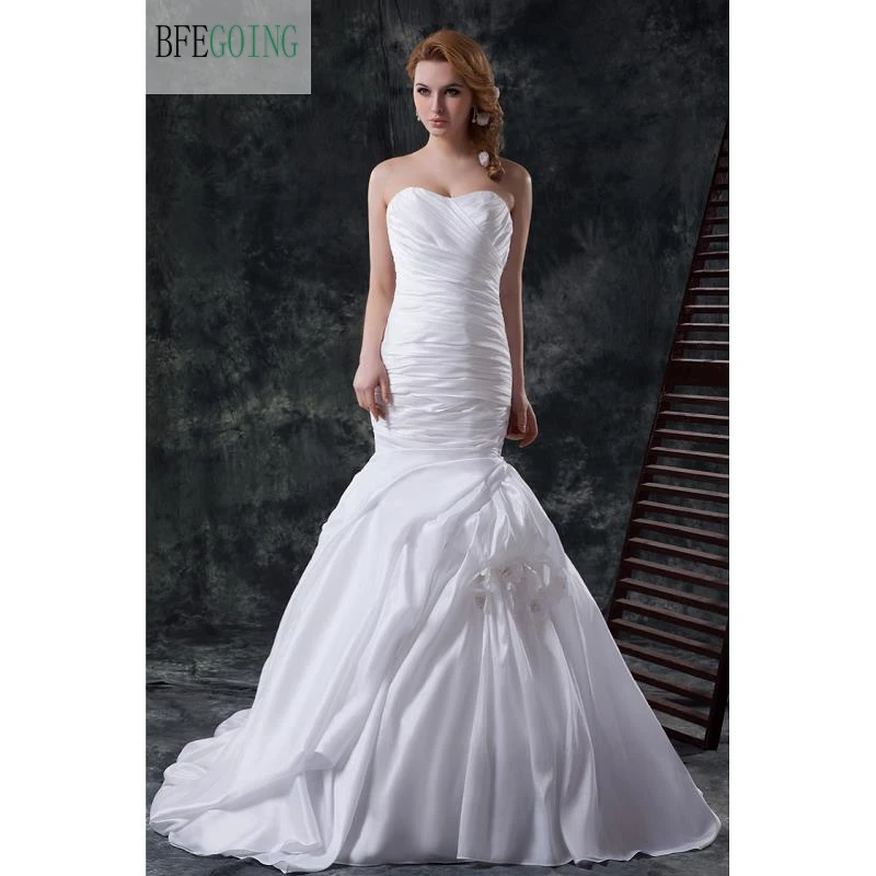 

White Taffeta Sweetheart Floor-Length Mermaid /Trumpet Wedding Dresses Sweep/Brush Train Sleeveless Lace up