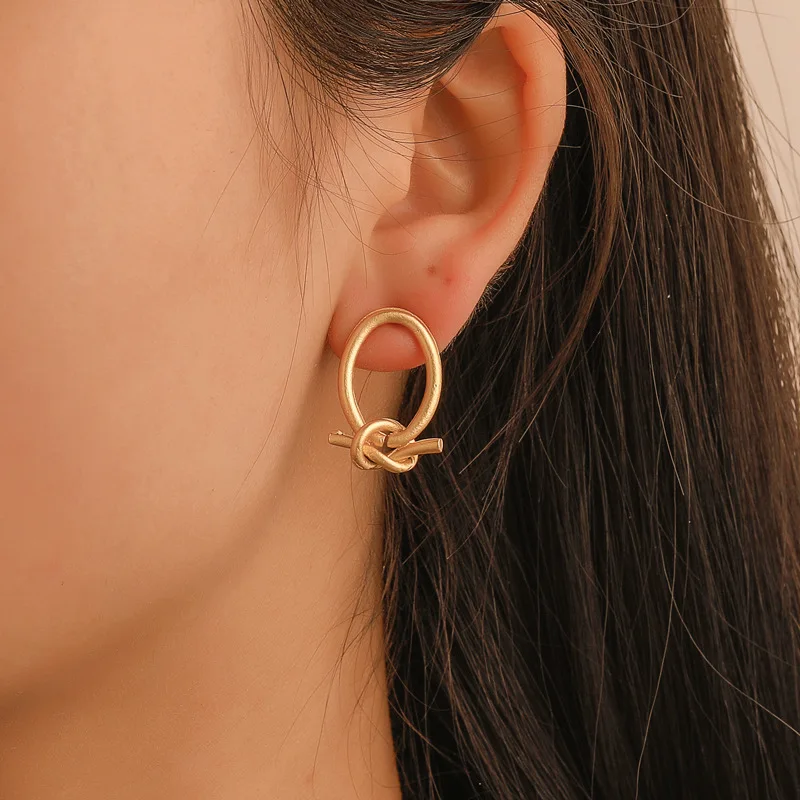 

Fashion Korean stud earrings for women girls Concise geometric knot round earring sticks matte gold silver wedding jewelry 2019