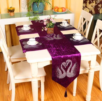 

European table flag luxury couple table runner for party modern purple velvet Swan table runner bed runner table cloth
