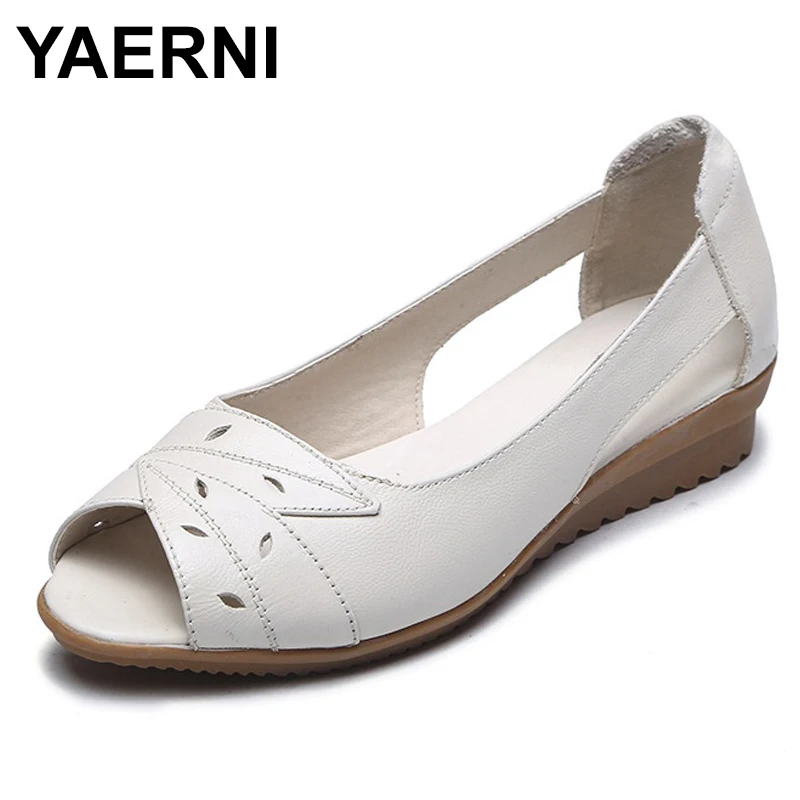 

YAERNI 2019 Summer Female Shoes Woman Leather Soft low-heel Sandals Women Fashion Causal Comfortable big size Sandals 35-41E1021