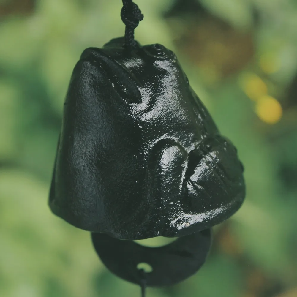 Чугунная лягушка Furin в японском стиле колокольчик Nanbu из чугуна Iwachu|Статуэтки и