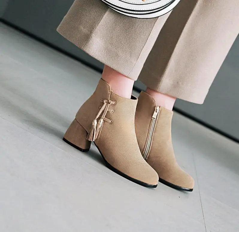 

In with Martin boots thick with ankle boots short boots 2018 autumn and winter new wild sweet high heels female students