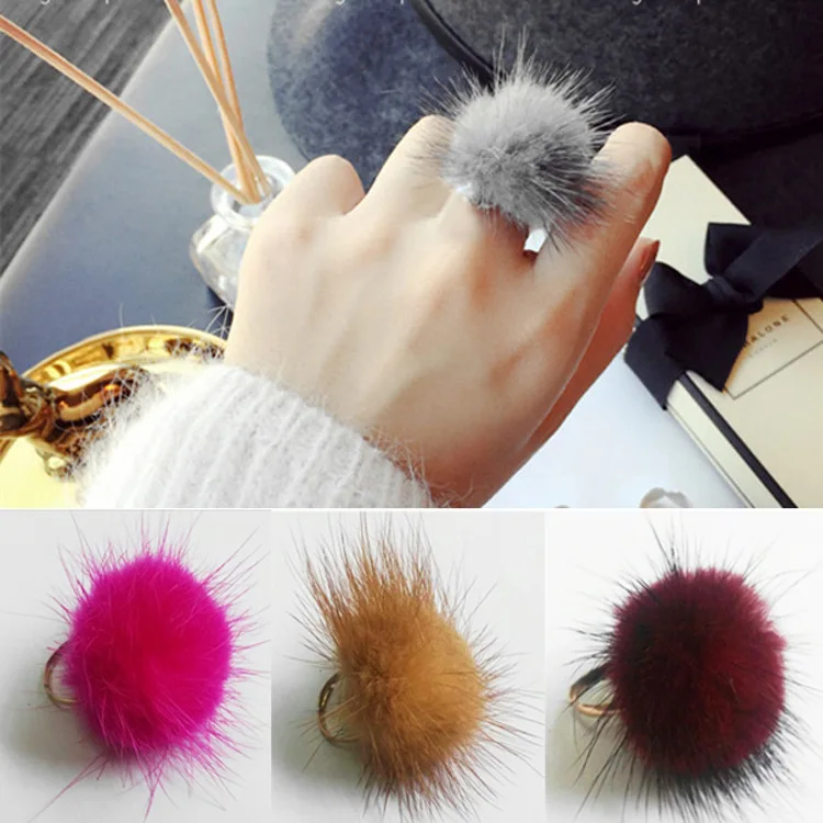 

2017 Fashion Jewelry Resizable Mink Fur Ball Ring Mink Fur Pompoms Silver Rings for Women and Girl
