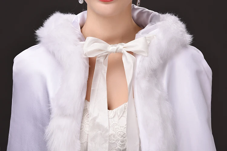 2018 Новый капюшоном Накидки Свадебный шаль искусственного меха плащи Для женщин зимнее пальто для свадьбы аксессуары EE7702