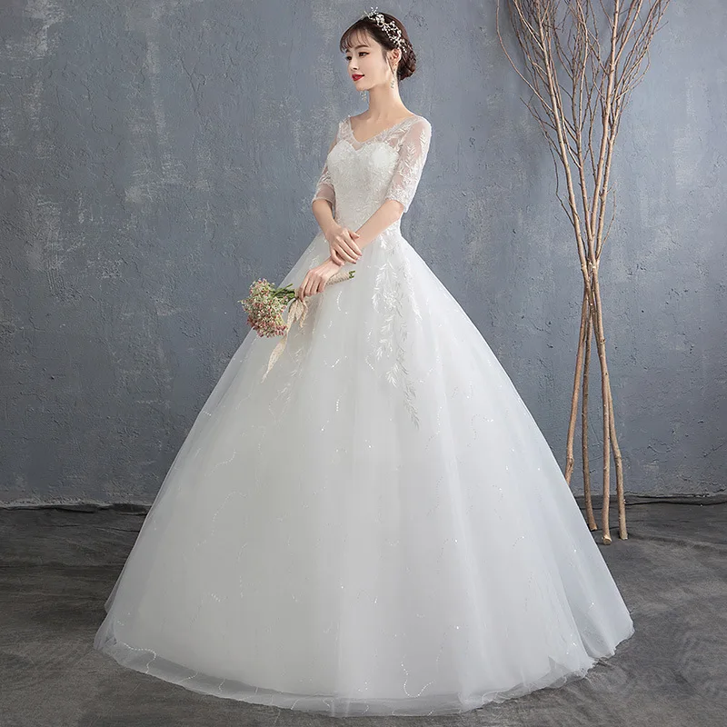 Romantic V-neck Elegant Princess Wedding Dress Sexy Half Sleeves Appliques Celebrity Bride Ball Gown Vestido De Noiva