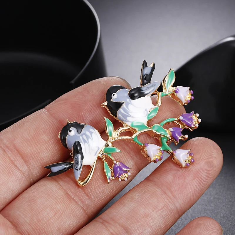 A Couple Of Bird Flower Brooch Enamel Glaze Delicate Korean Brooch Female Pin Cardigan Buckle  Temperament