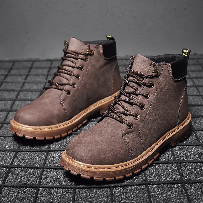 

High Quality Men Sneakers Winter Men Hiking Shoes Man Waterproof Ankle Boots British Style Martin Boots Outdoor Men Warm Shoes