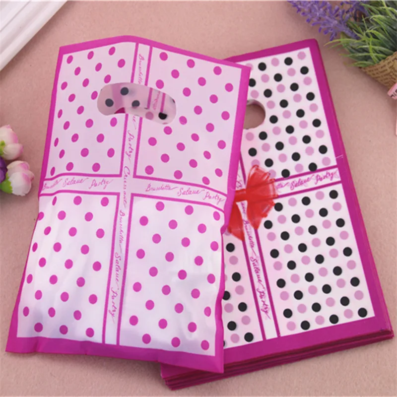 2016 New Style Wholesale 100pcs/lot 15*20cm Birthday Packaging Bags With Small Black Dot Plastic Shopping Bags