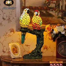 Винтажная витражная настольная лампа в стиле Тиффани Makenier