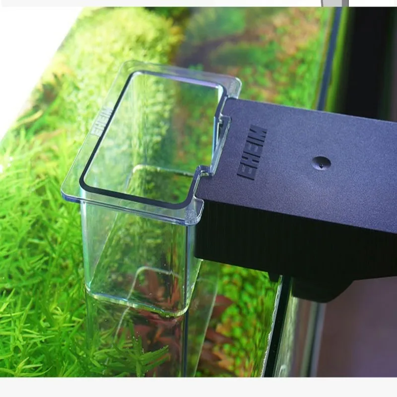 

EHEIM feeds a fish tank automatic feeder carrier to prevent feed wafers.