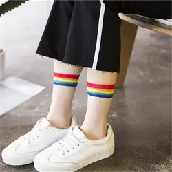 Для женщин модные тонкие носки до лодыжки прозрачный в радужную полоску короткие носки Hipster Книги по искусству милые летние носки
