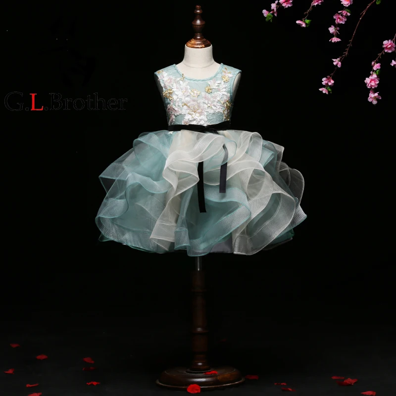 

Royal Princess Prom Dress Embroidery Ball Gown Flower Girl Dresses Wedding Layered Lace Up Holy Communion Dress Birthday Gowns