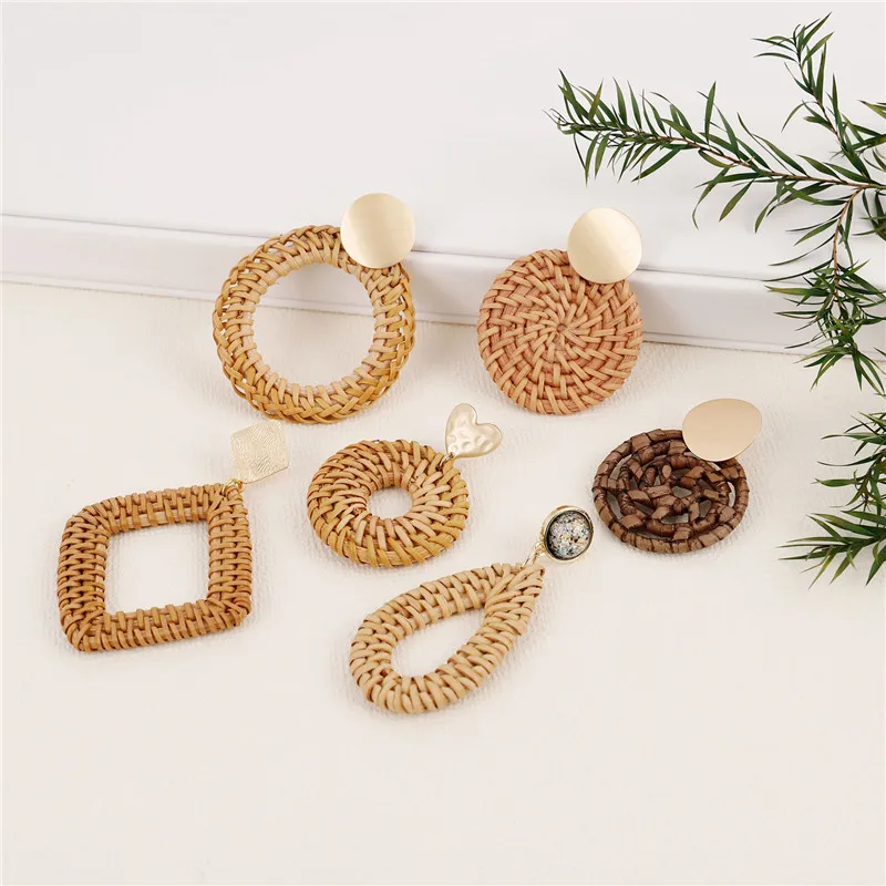 

SEDmart Handmade Bohemian Wooden Rattan Wicker Straw Drop Earrings for Women Vintage Bamboo Wicker Statement Earrings