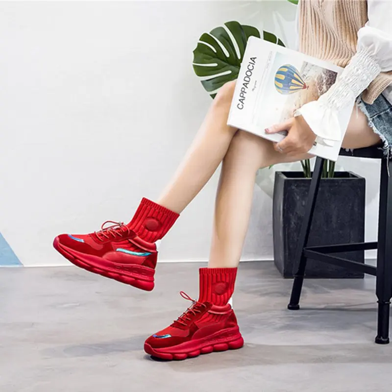 

2018 autumn new versatile fashion non-slip wear-resistant cross strap high-top women's shoes.