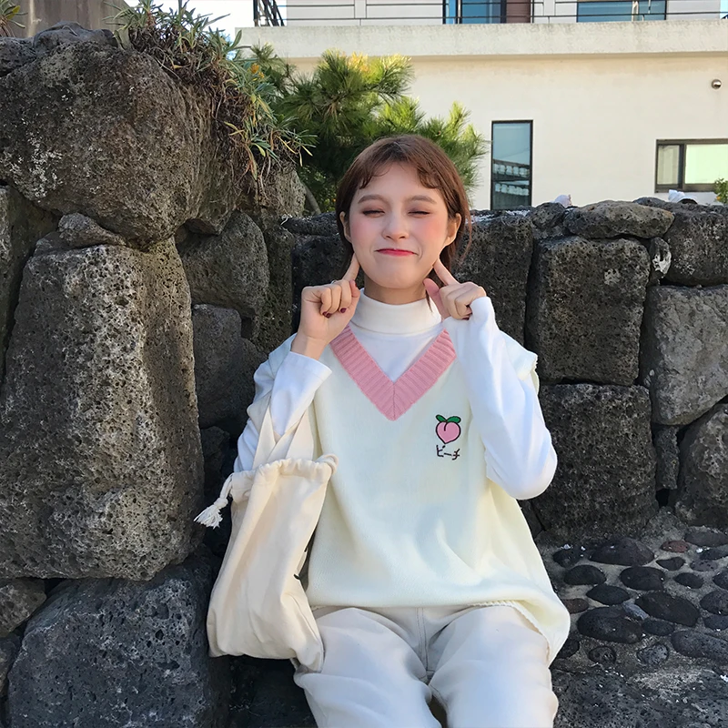 Harajuku 2018 осенний Повседневный свитер с v образным вырезом без рукавов вышивкой