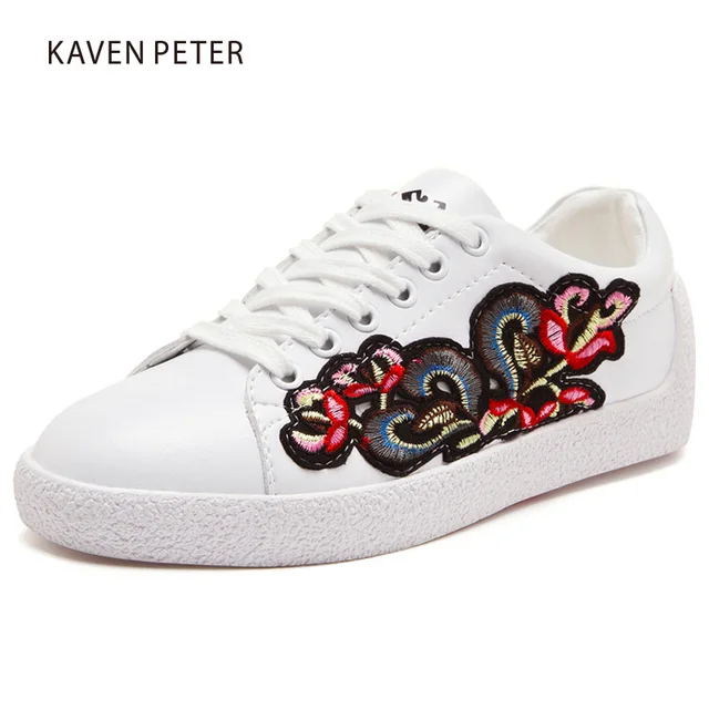2017 fashion white girls sneaker Genuine leather flora embroidery women