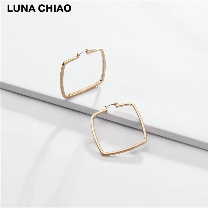 

LUNA CHIAO Simplicity Chic Style Geometric Square Hoop Earring Statement Earrings Jewelry