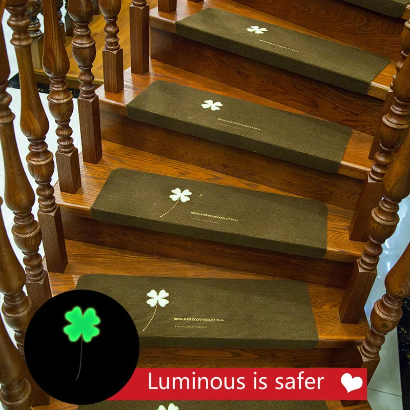 Dedicated to stair pedal pad staircase sticker carpet glue free self-adhesive PVC anti-skid pad repeated washing Dedicated to stair pedal pad staircase sticker carpet glue free self-adhesive PVC anti-skid pad repeated washing