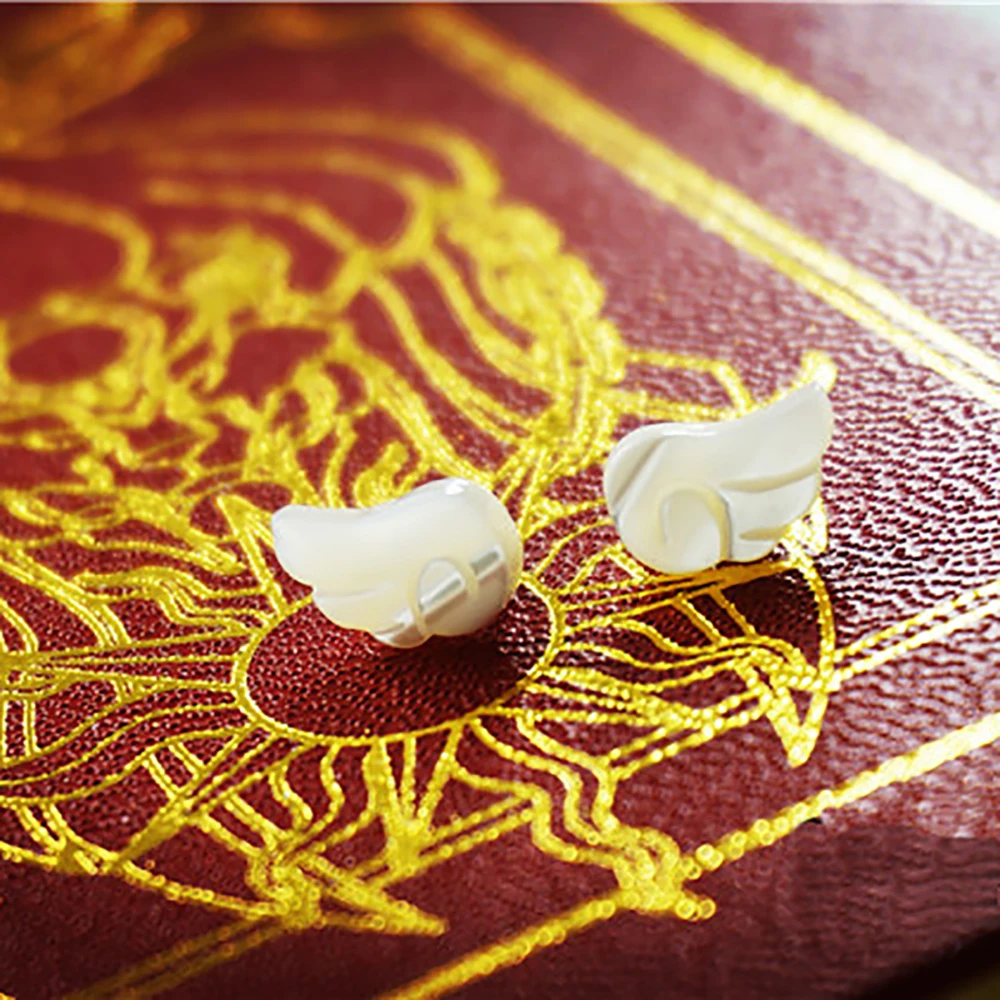 

Anime Cosplay Card Captor Cardcaptor Sakura KinomotoEar Stud Earrings Pure Cute White Angel's Wings lz