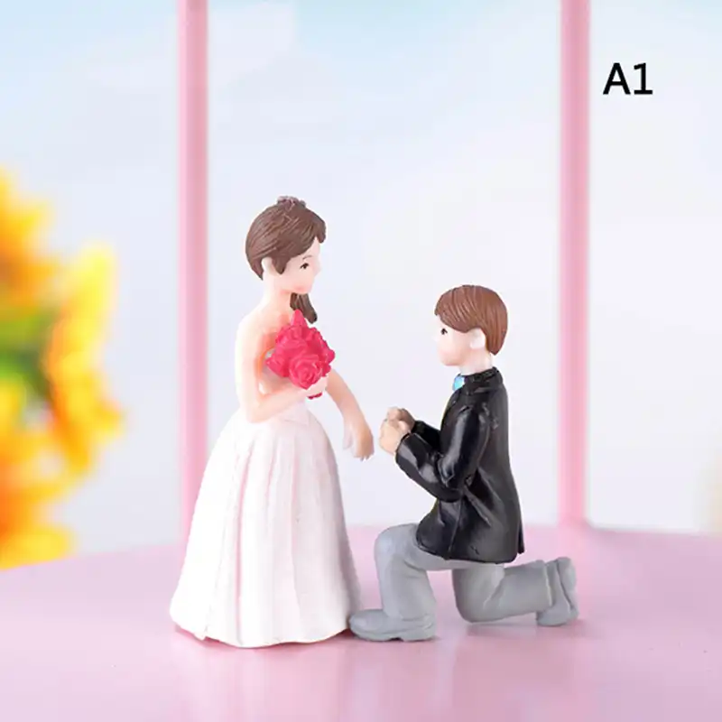miniature wedding couple doll
