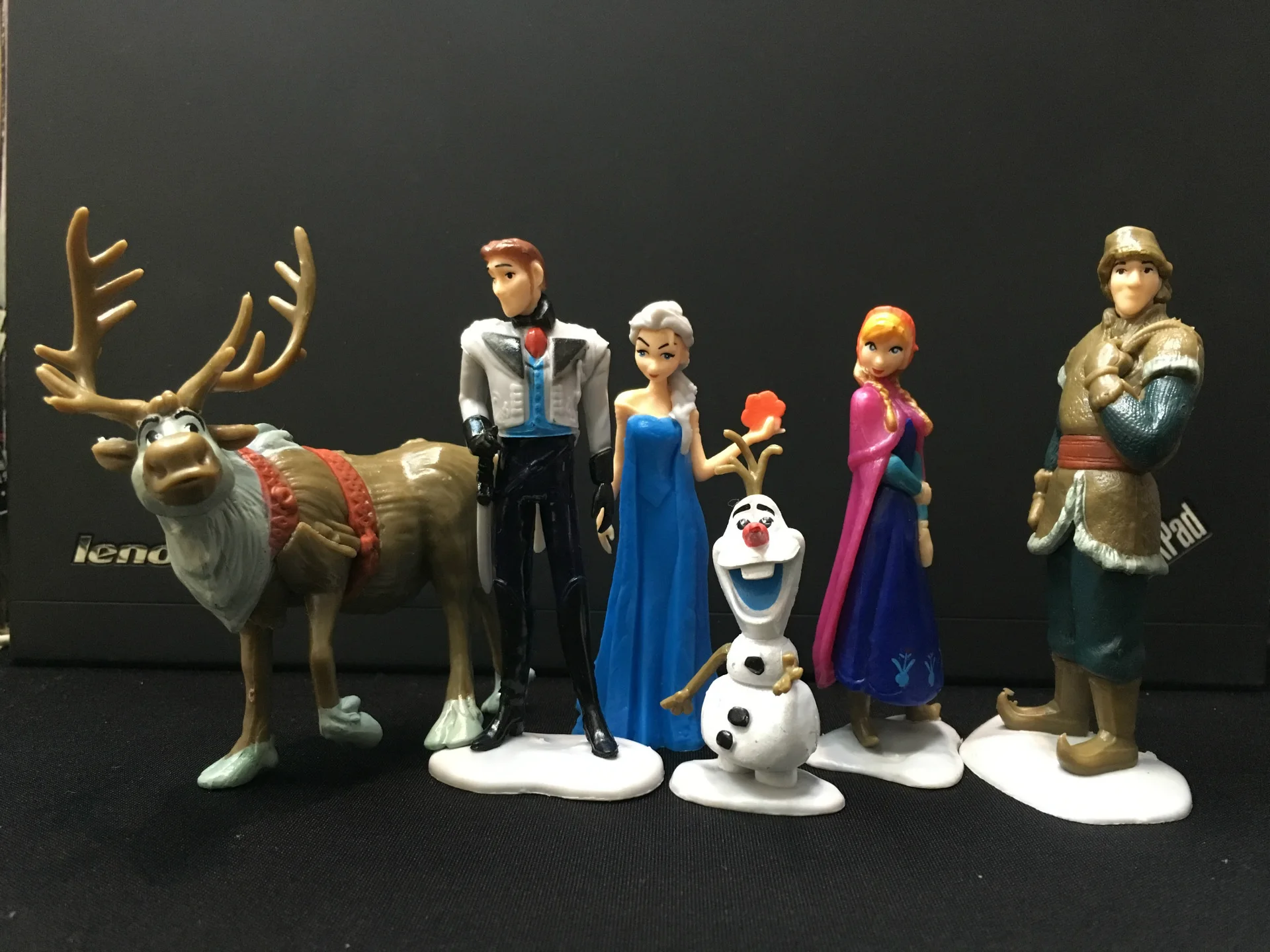Cute Frozen Frozen Snow 6 Aisha Anna Hand Decoration Toy Doll toys hobbies