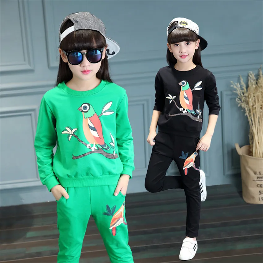 

LavnLavn girl long sleeve set girls clothes sets casual sport set for girl fashion print sweatshirt + pant, 3-10 yrs