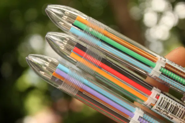 Новое поступление 1 шт. новинка многоцветная шариковая ручка многофункциональная 6 в 1 Красочные Канцтовары креативные школьные принадлежности