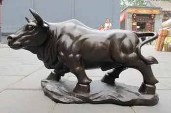 

China Copper carve ox bull Art statuary creative crafts decoration