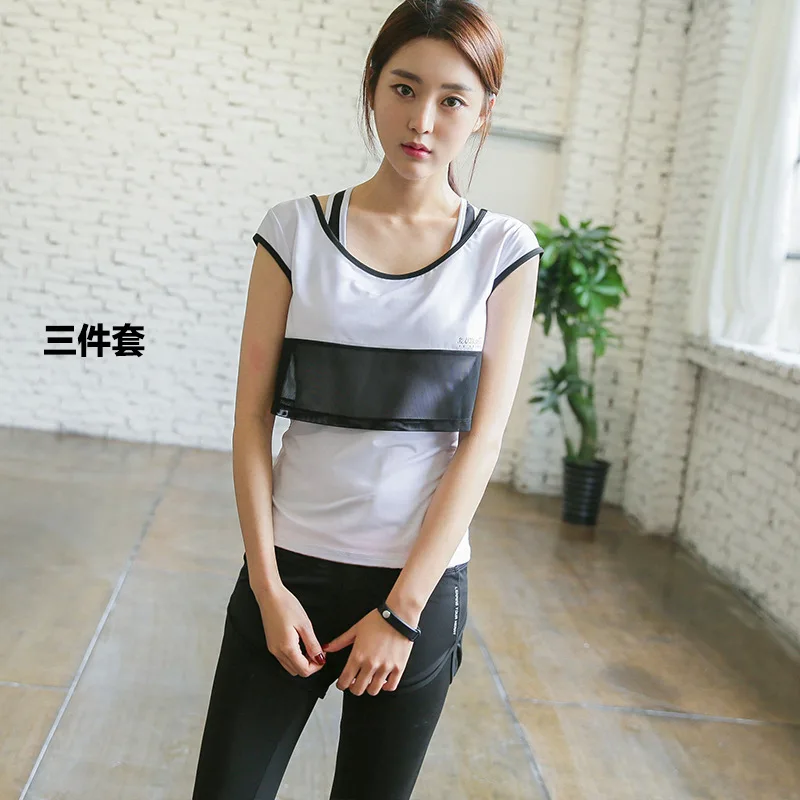 

New Yoga Couture Three Piece Short Sleeved Sportswear Running Fitness Clothes
