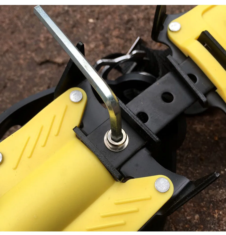 Pinça de Gelo Antiderrapantes de Alta Ajustável para Caminhadas Escalada ao ar Livre do Esqui Neve do Gelo 10 Dentes Garras Crampons Sapatos Qualidade da 14 10 dentes garras crampons sapatos não deslizamento