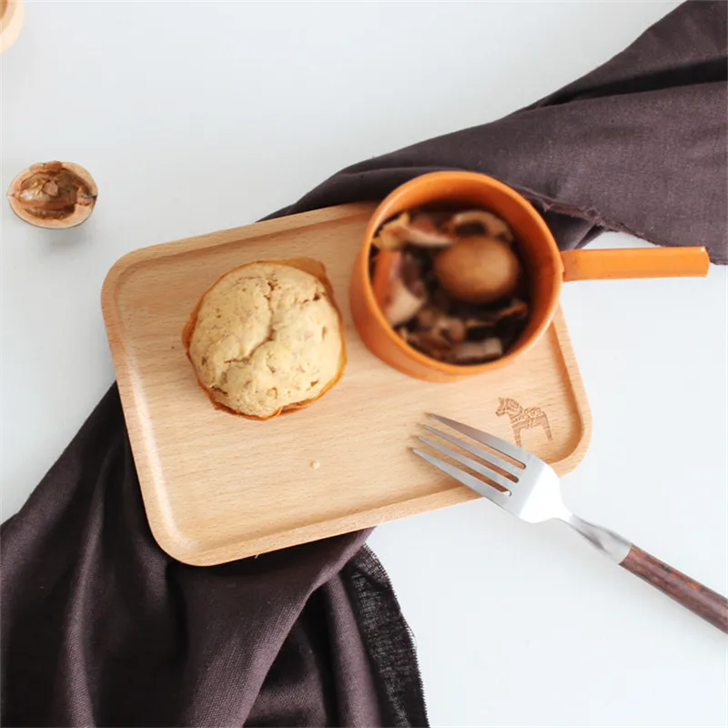 

50pcs Creative Dishes And Healthy Natural Woodround Wooden Tray Snack Dish Fruit Dessert Wooden Utensils Custom laser logo LX152