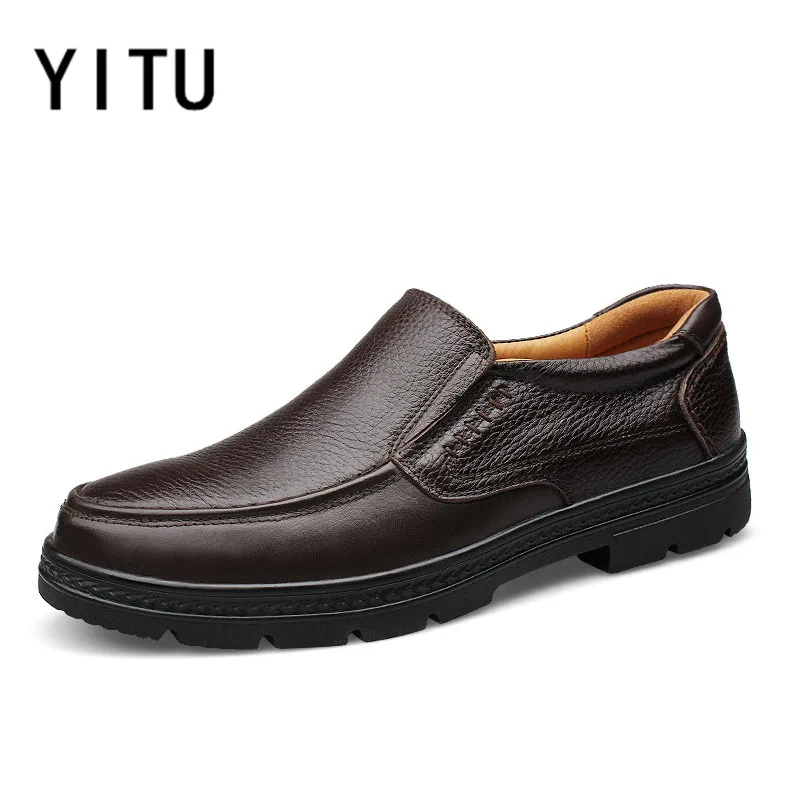 

YITU Walking Shoes Men Leather Autumn Big Size Winter Walking Sneakers Breathable Mens Lightweight Skidproof Footwears 2017