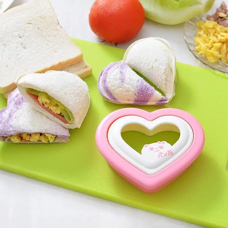 1PCS DIY Sandwich Mold Hearts Make Love Toast Bread Mould Cutter Mould